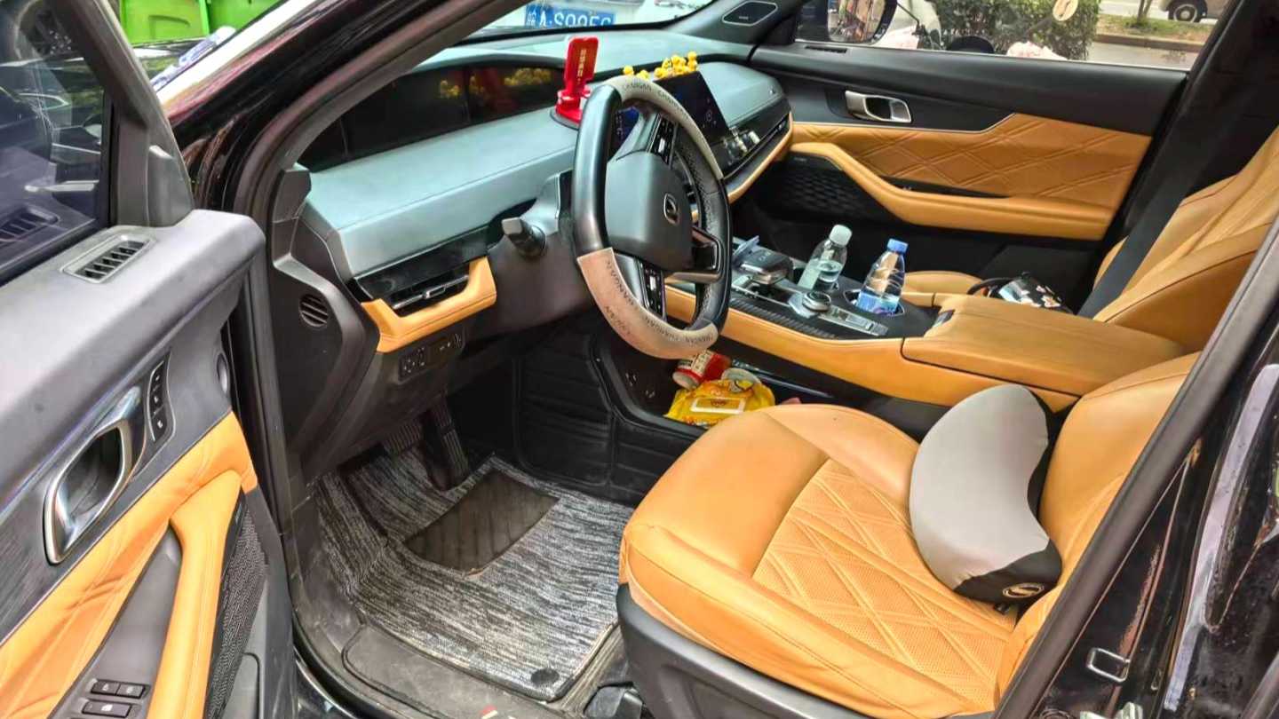 Changan UNI-K 2023 2.0T two wheel drive Yueling model