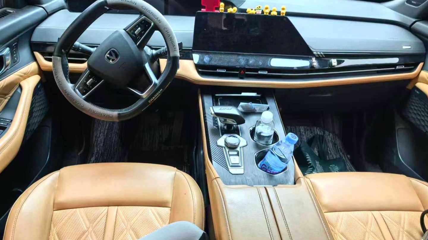 Changan UNI-K 2023 2.0T two wheel drive Yueling model