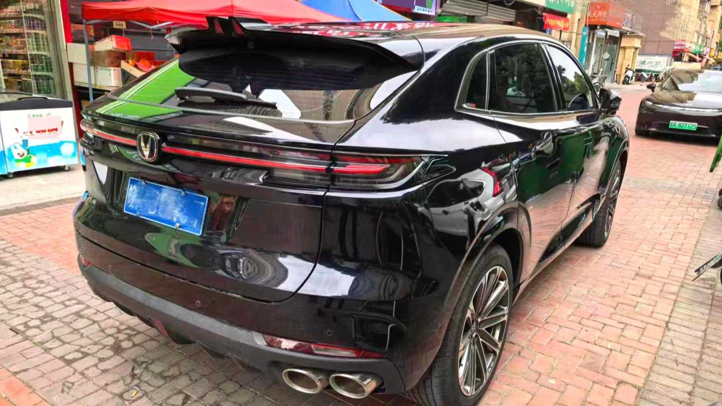 Changan UNI-K 2023 2.0T two wheel drive Yueling model