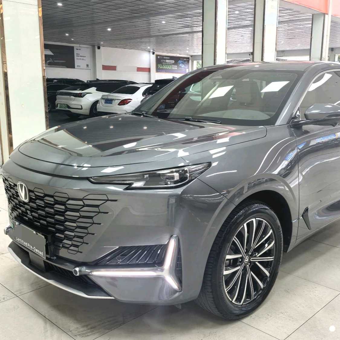 Changan UNI-K 2023 2.0T 2WD Enjoyment Type سيارة مستعملة