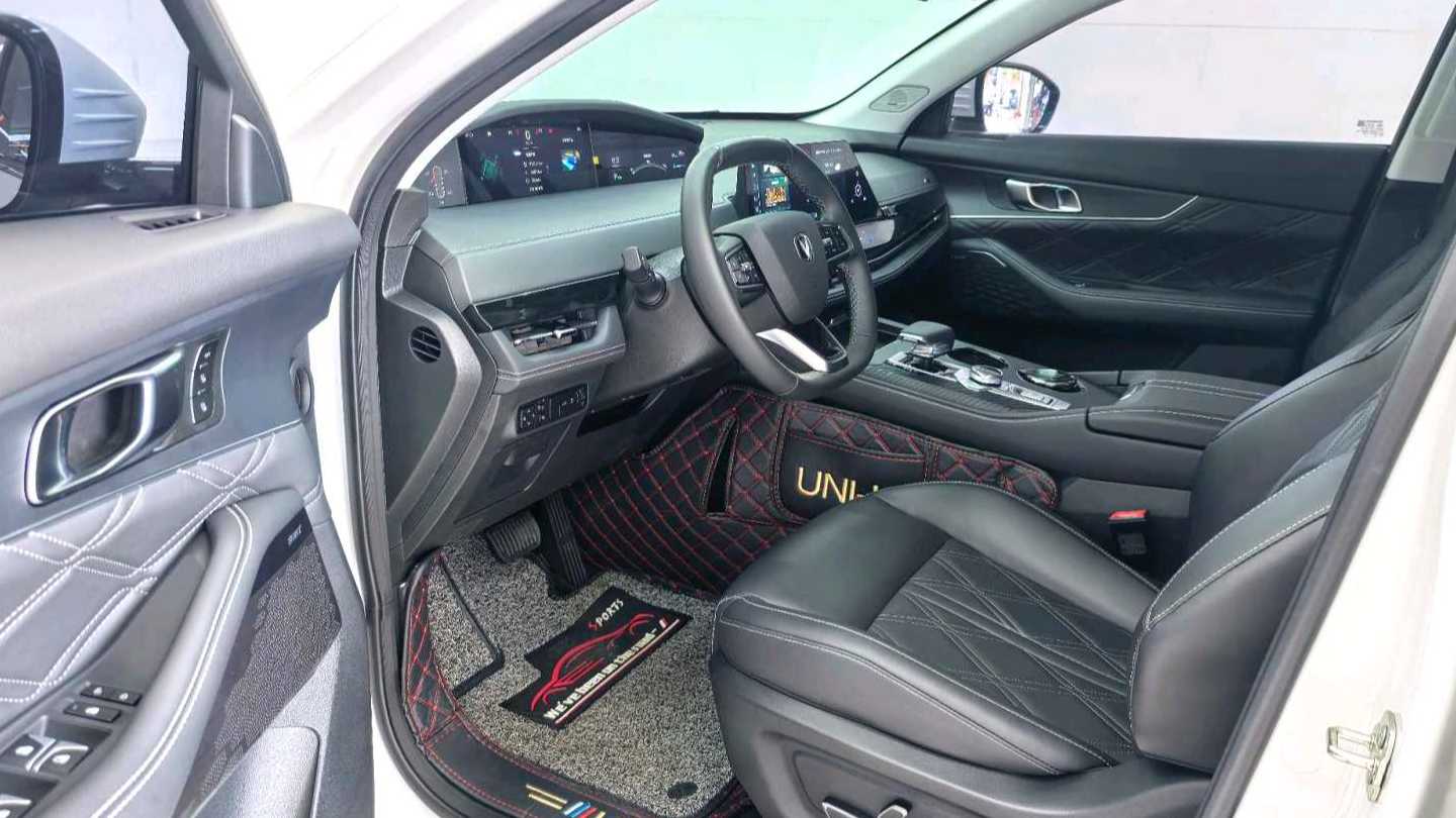 Changan UNI-K 2024 2.0T two wheel drive global version
