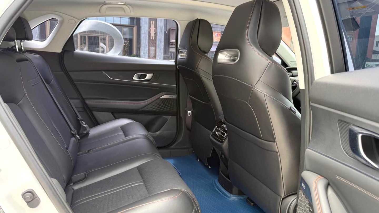 Changan UNI-K 2021 2.0T Luxury Model