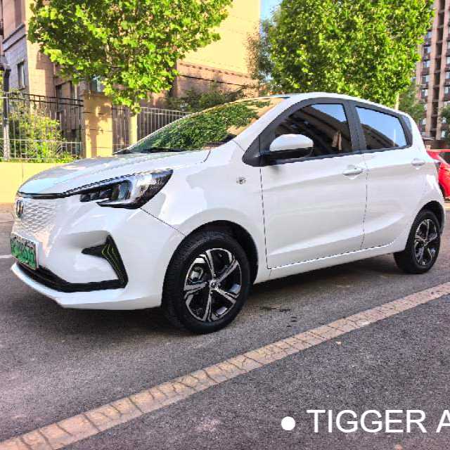 Changan Benben  E-Star 2023 National version colorful lithium iron phosphate (31.95kWh) سيارة مستعملة