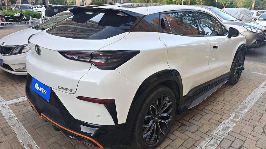 Changan UNI-T 2022 1.5T Premium Edition