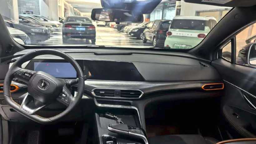 Changan UNI-T 2022 1.5T flagship model