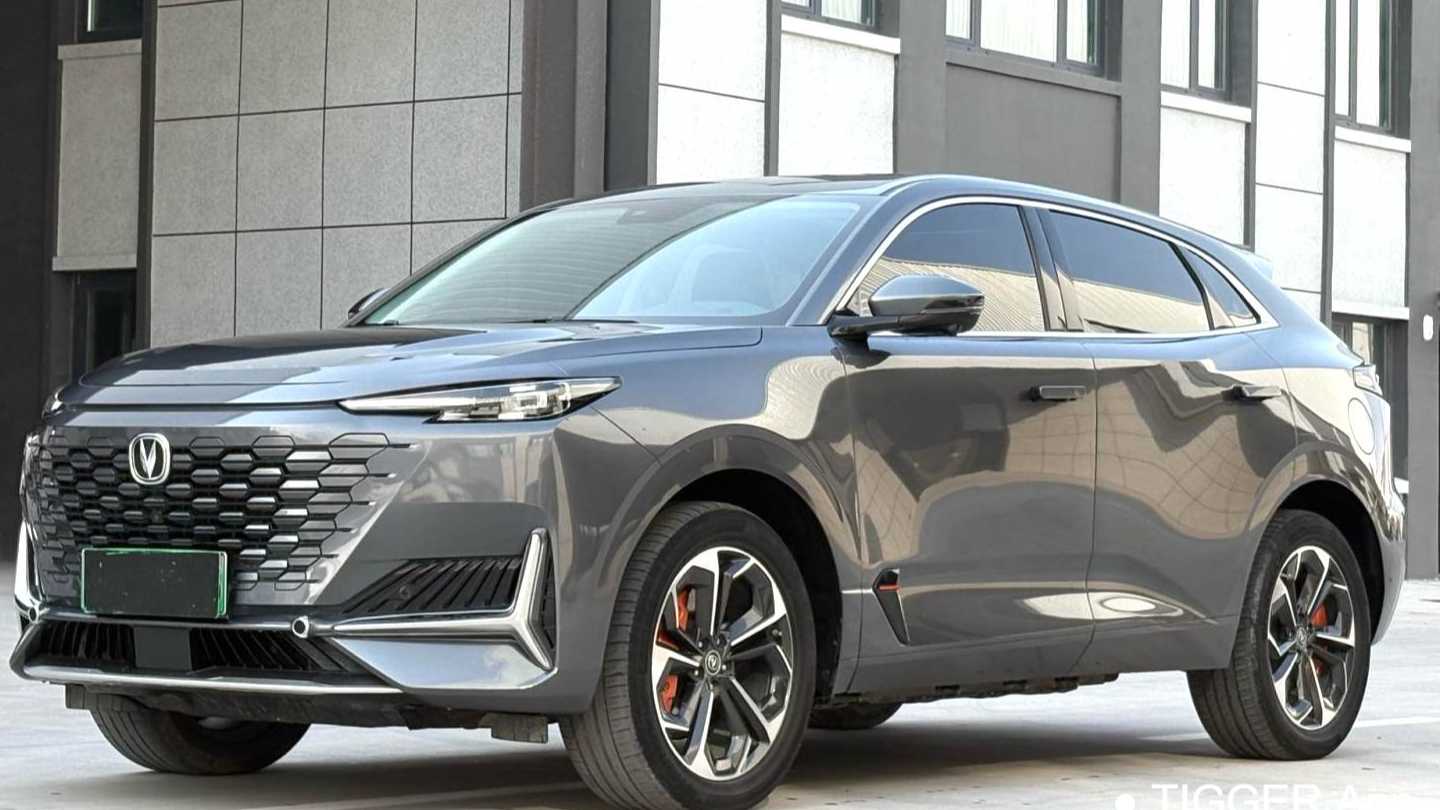 Changan UNI-K iDD‌ 2022 Intelligent iDD 130km 1.5T Excellence Model