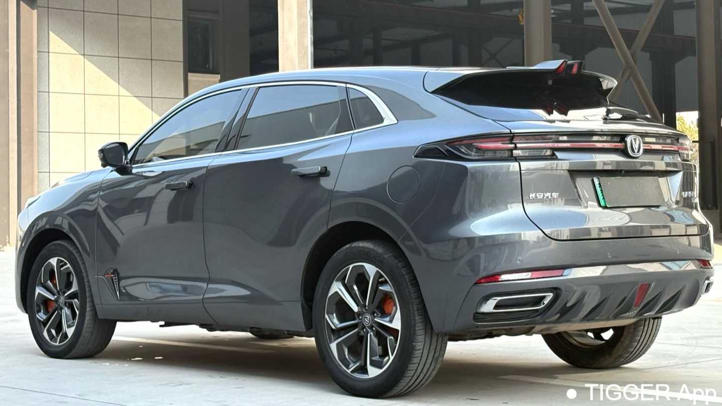 Changan UNI-K iDD‌ 2022 Intelligent iDD 130km 1.5T Excellence Model