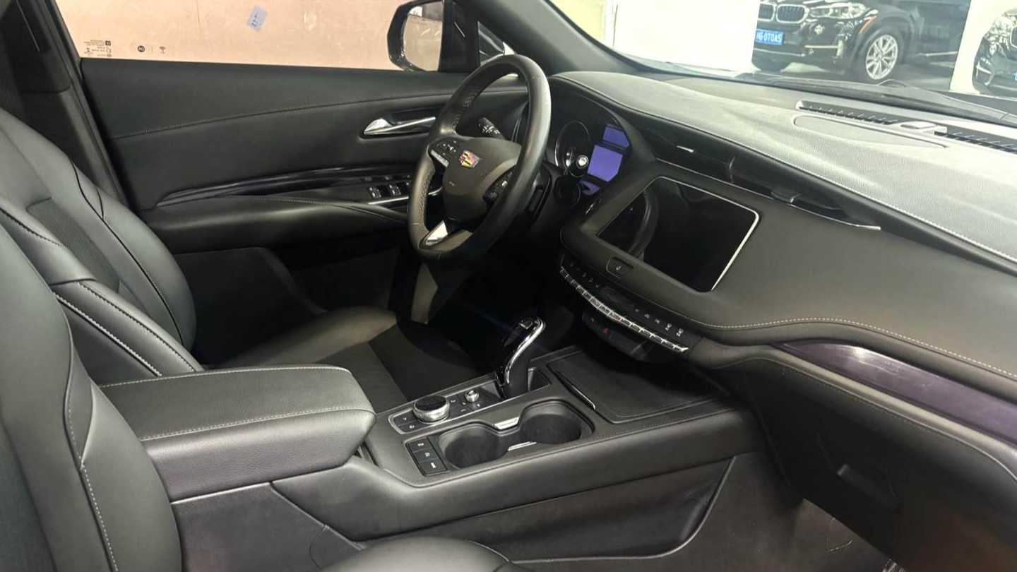 CADILLAC XT4 2022 28T Two Drive Wind Style