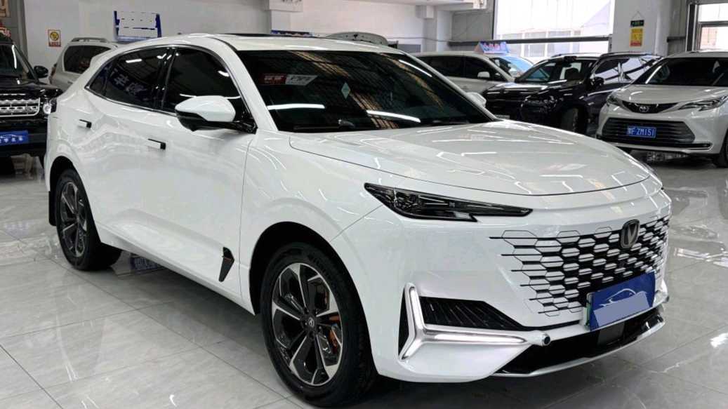 Changan UNI-K iDD‌ 2023 Smart iDD 1.5T 135km Intelligent Enjoyment Model