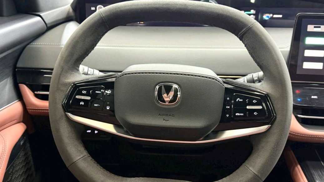 Changan UNI-K iDD‌ 2023 Smart iDD 1.5T 135km Intelligent Enjoyment Model