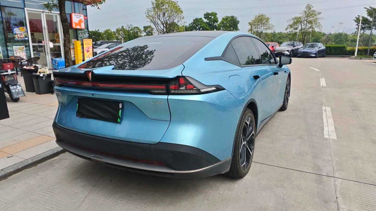 DEEPAL L07 2025 230Ultra Qiankun Intelligent Driving ADS SE Extended Range Editi