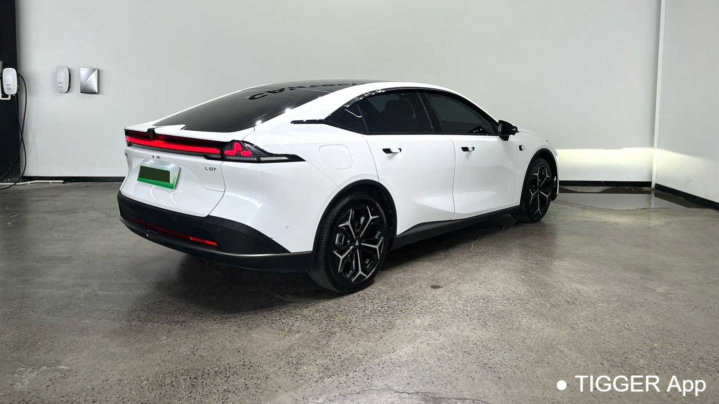 DEEPAL L07 2024 230Max Qiankun Intelligent Driving ADS SE Extended Range