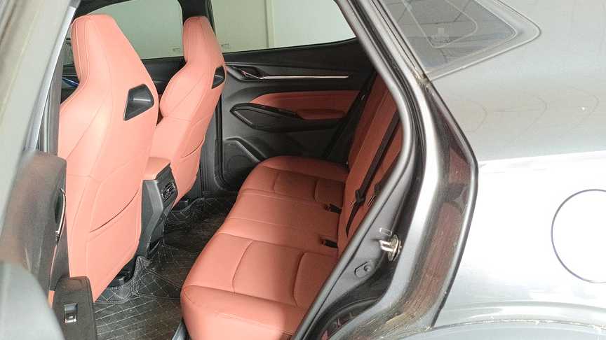 Changan X5 PLUS 2026 The second generation 1.5T surpasses PRO
