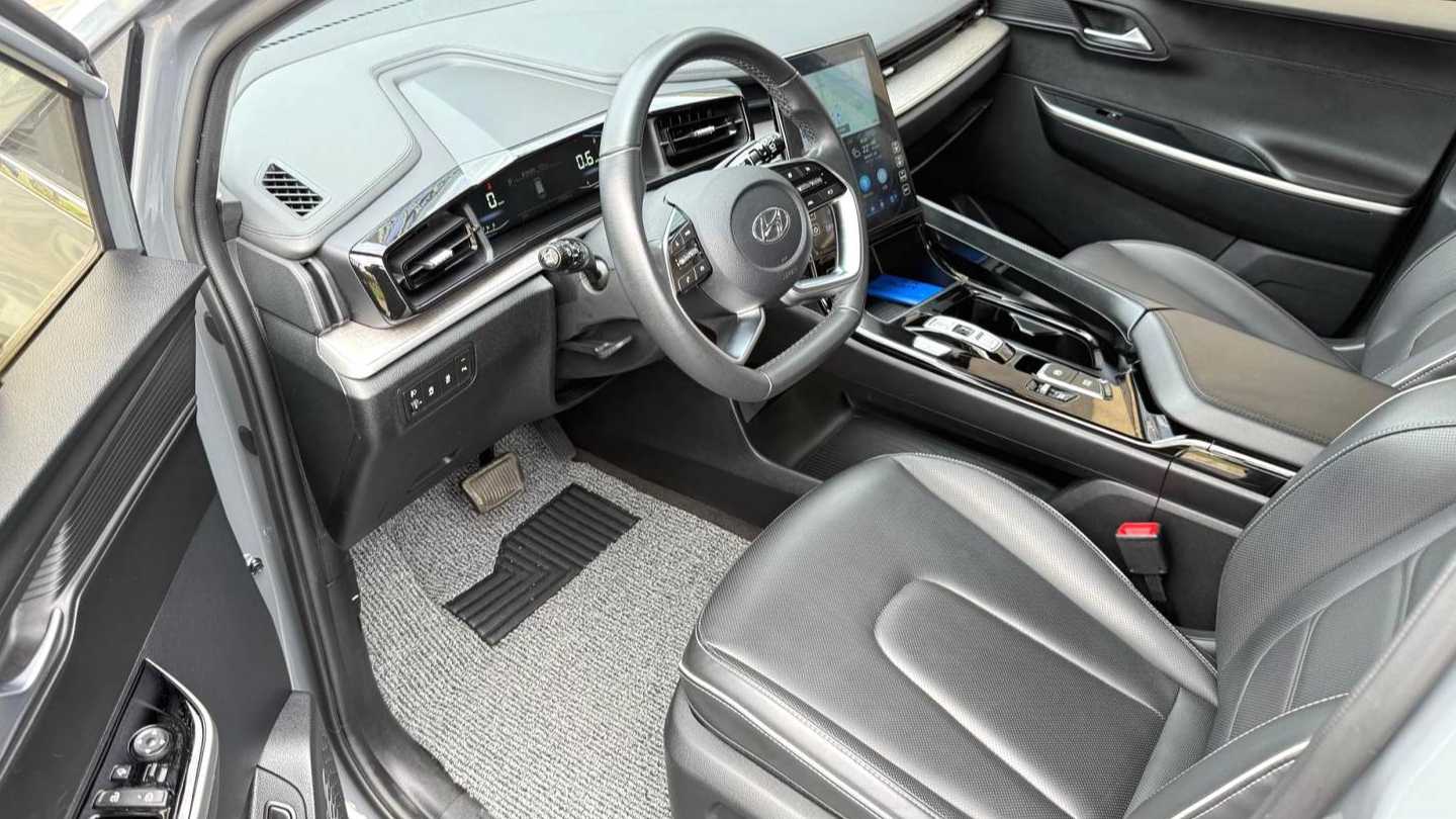 HYUNDAI Custo 2022 270TGDi TOP Smart Love Flagship Edition