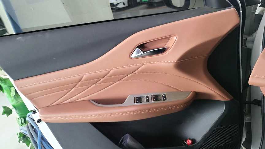 Changan UNI-Z PHEV‌ 2024 Blue Whale Intelligent iDD 125km Excellence Model