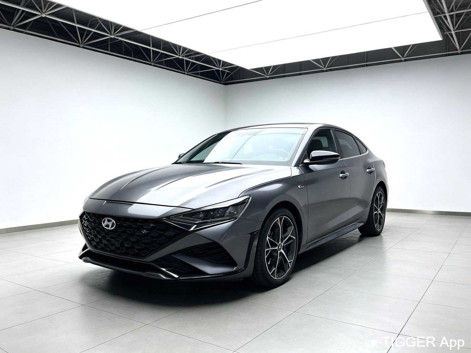 Подержанный HYUNDAI LAFESTA 2023 270T N Line DLX Luxury Edition