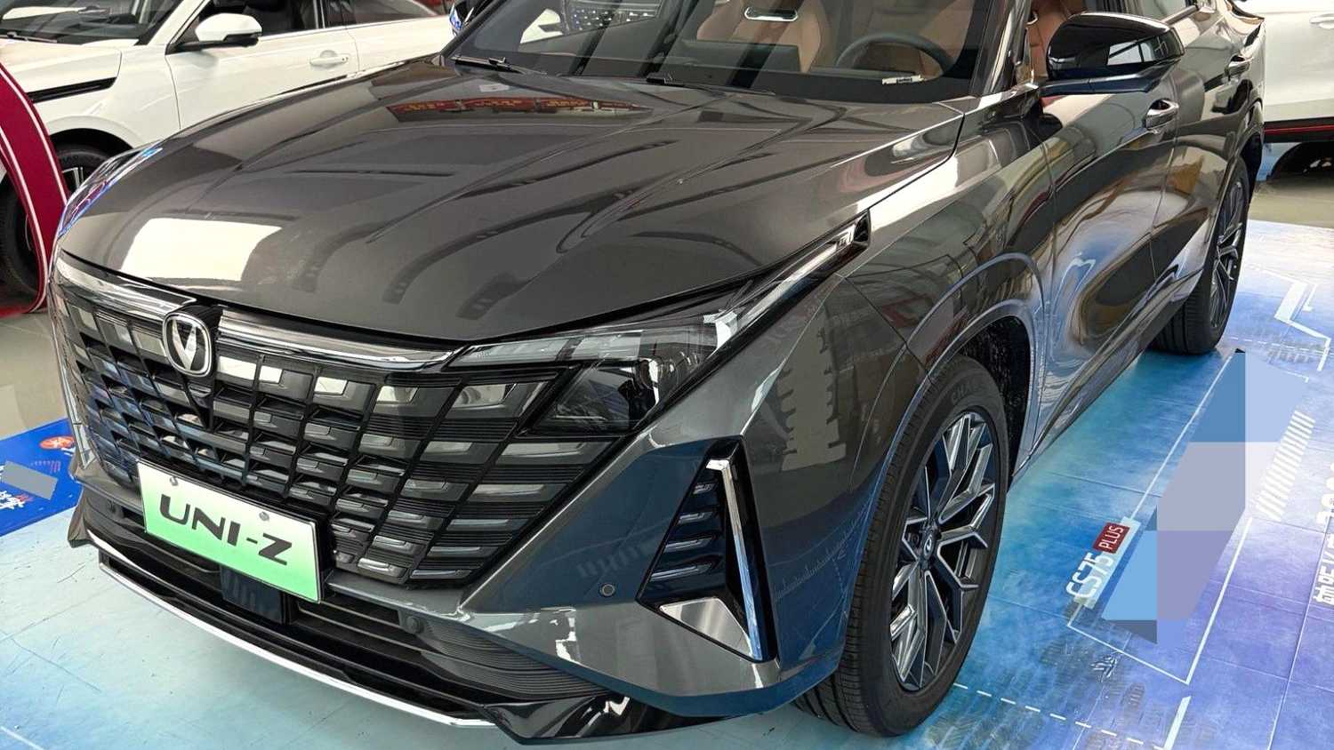 Changan UNI-Z PHEV‌ 2025 Smart New Blue Whale 125km Warship+