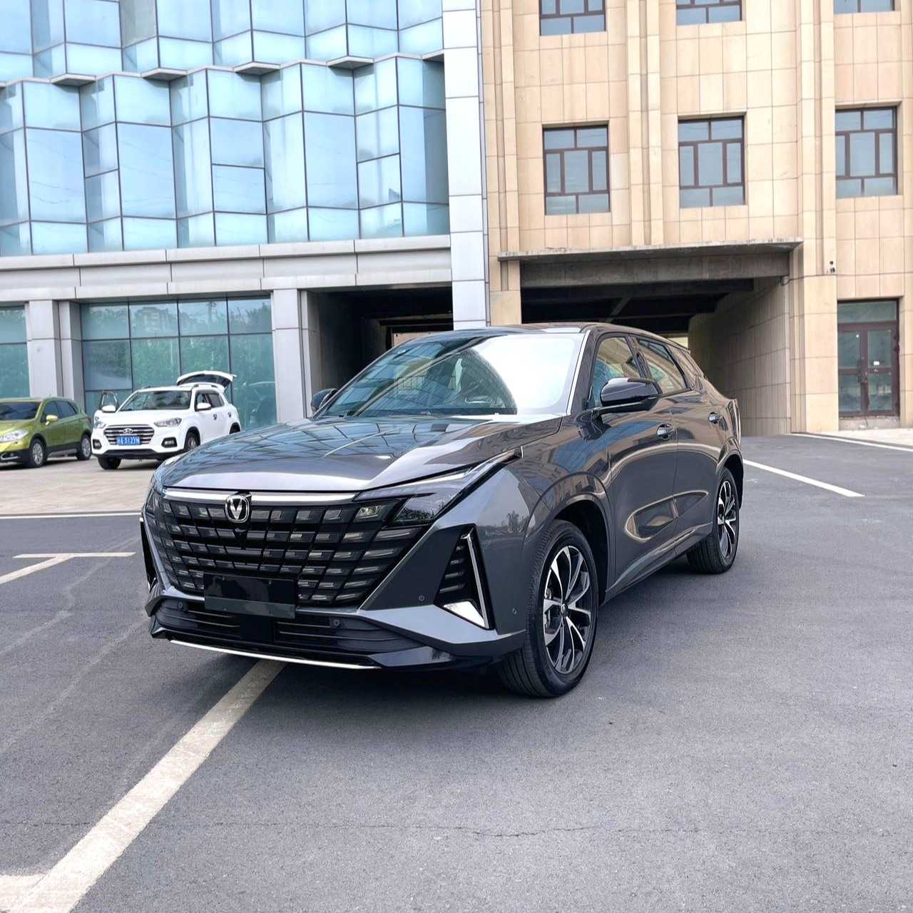 Changan UNI-Z PHEV‌ 2024 Blue Whale Intelligent iDD 125km Excellence Model Used Car