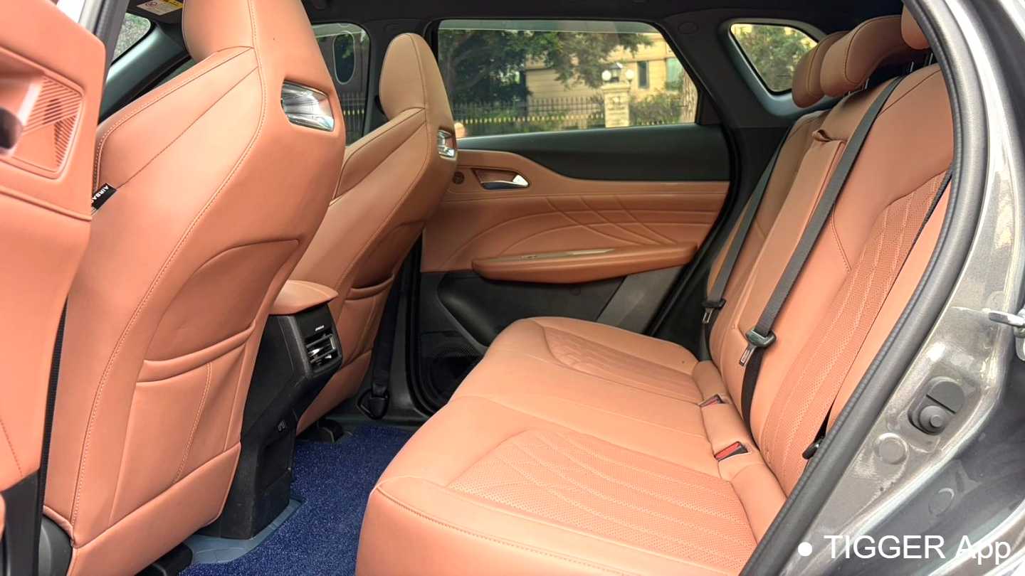 Changan UNI-Z PHEV‌ 2024 Blue Whale Intelligent iDD 125km Superb