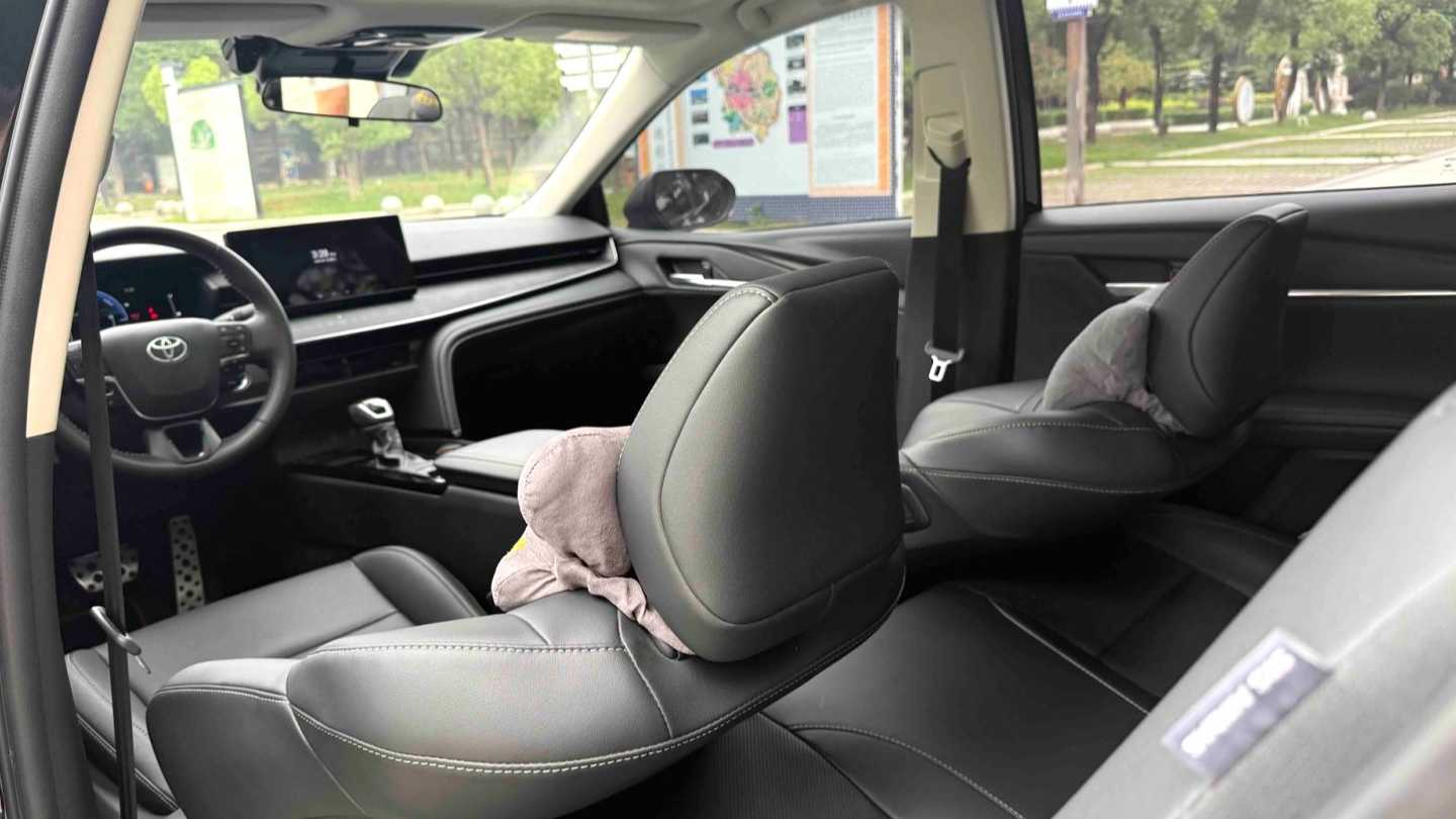 Toyota CAMRY 2026 Dual Engine 2.0 HSE Sports Lite Edition