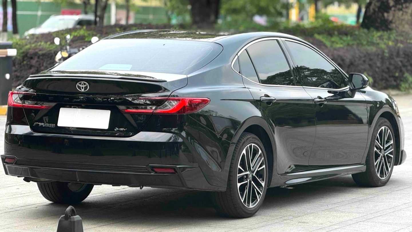Toyota CAMRY 2026 Dual Engine 2.0 HSE Sports Lite Edition