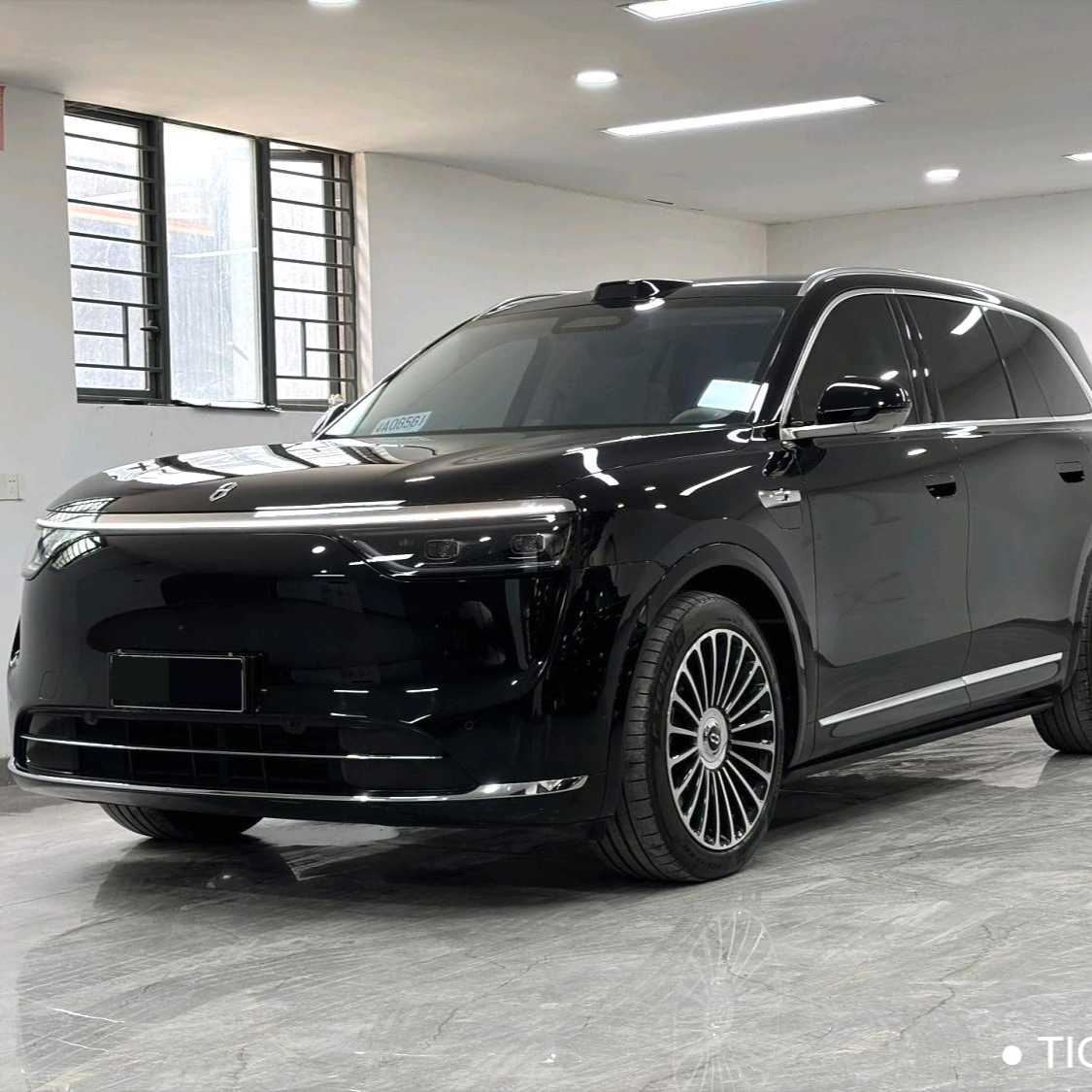 AITO M8 2025 Extended Range Max+Edition 53.4kWh 6-seater Edition سيارة مستعملة