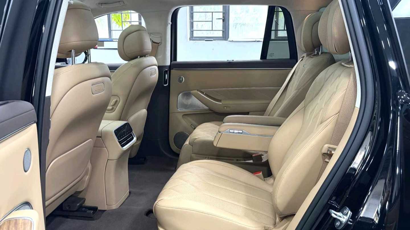 AITO M8 2025 Extended Range Max+Edition 53.4kWh 6-seater Edition