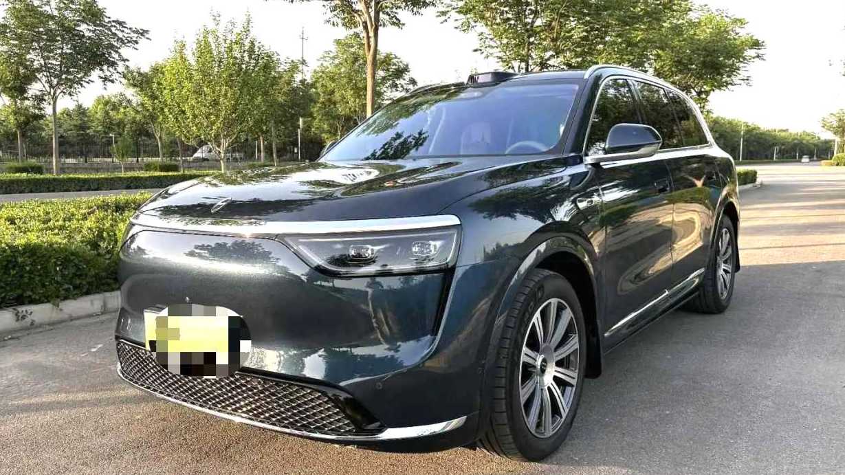 AITO M8 2025 Pure electric Max+five seater four-wheel drive version
