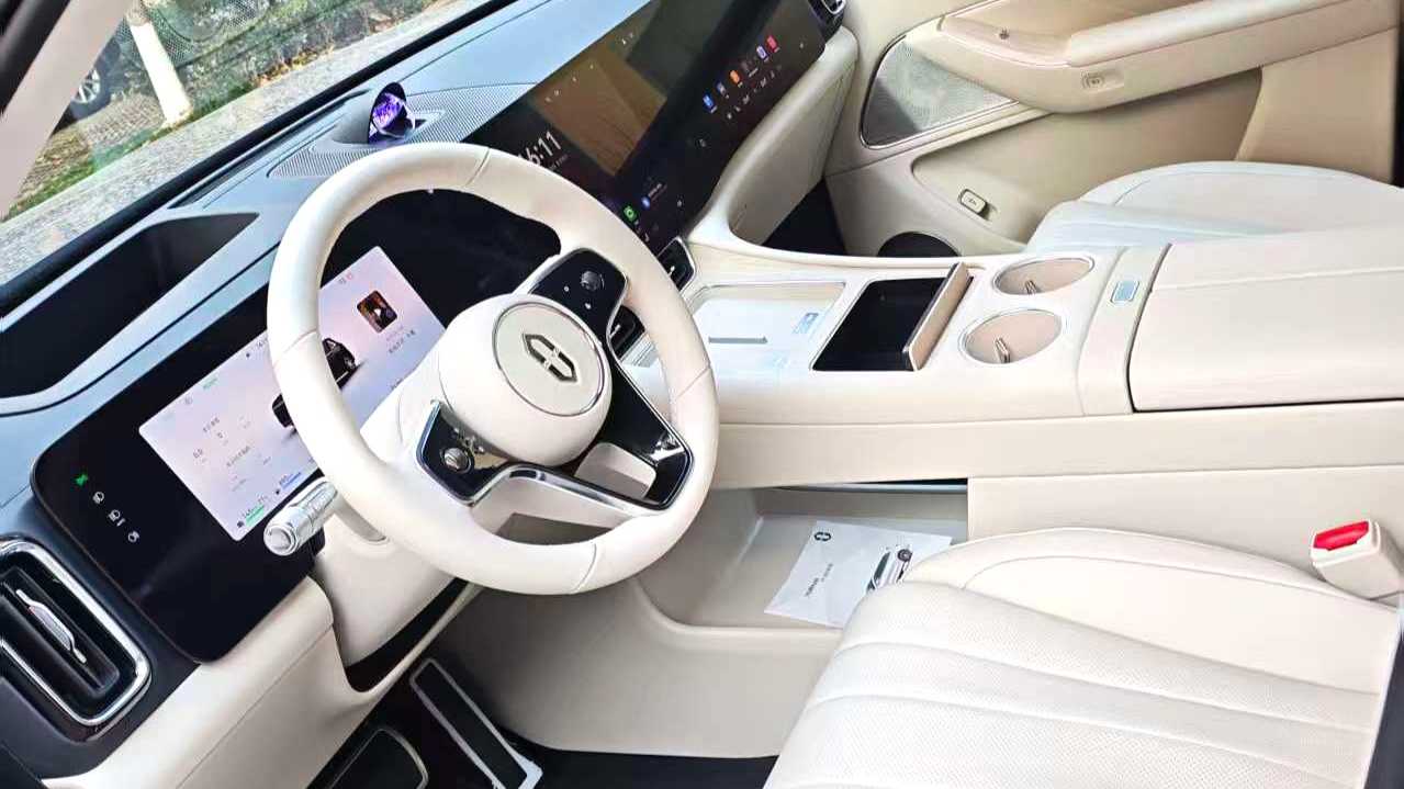 AITO M8 2025 Extended Range Max Edition 37kWh 5-seater Edition