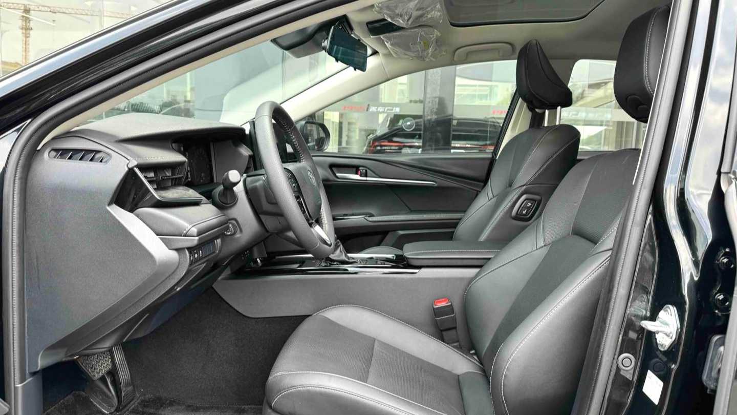 Toyota CAMRY 2024 Dual engine 2.5HG Premium Edition
