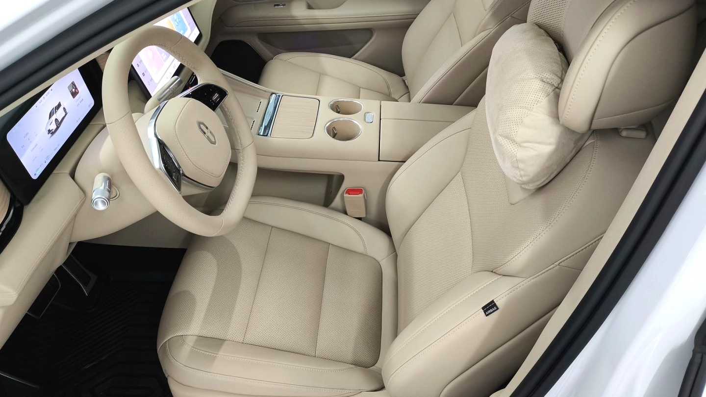 AITO M5 2025 Extended Range Ultra Rear Drive Edition