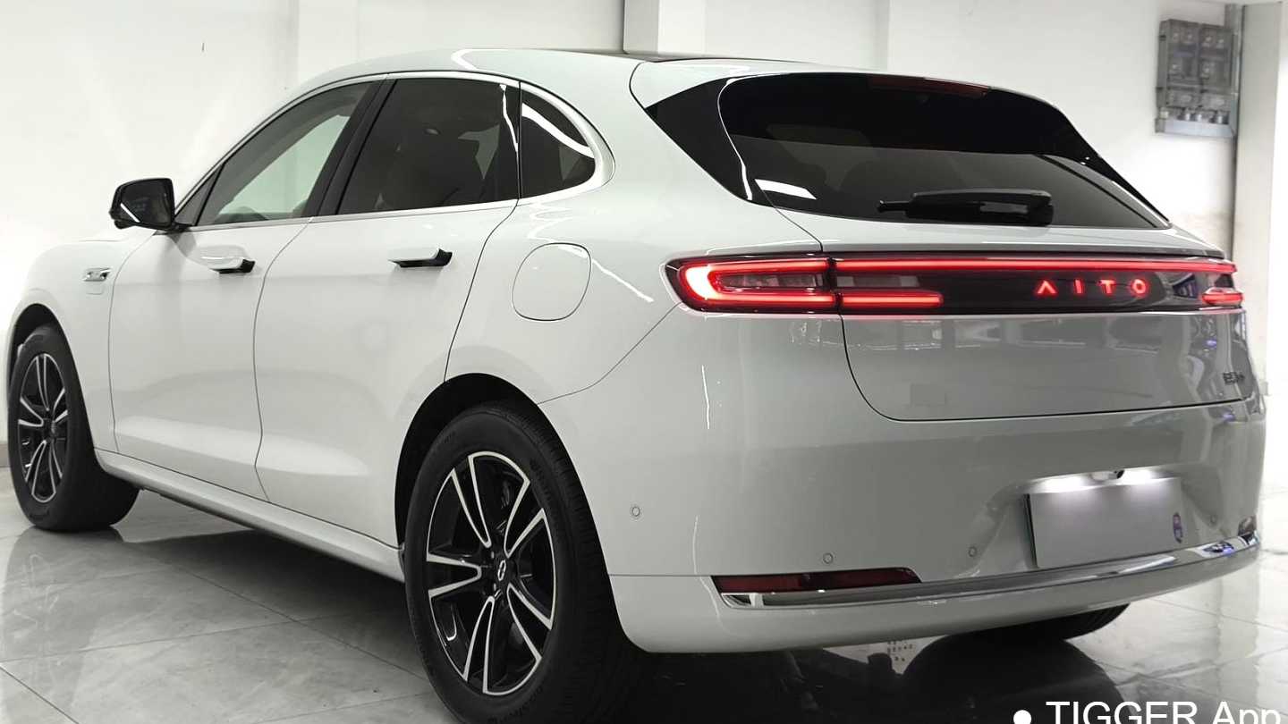AITO M5 2025 Extended Range Ultra Rear Drive Edition