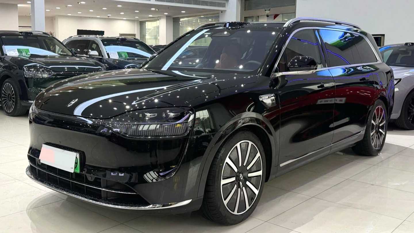 AITO M9 2025 Extended Range Ultra Edition 52kWh 6-seater Edition
