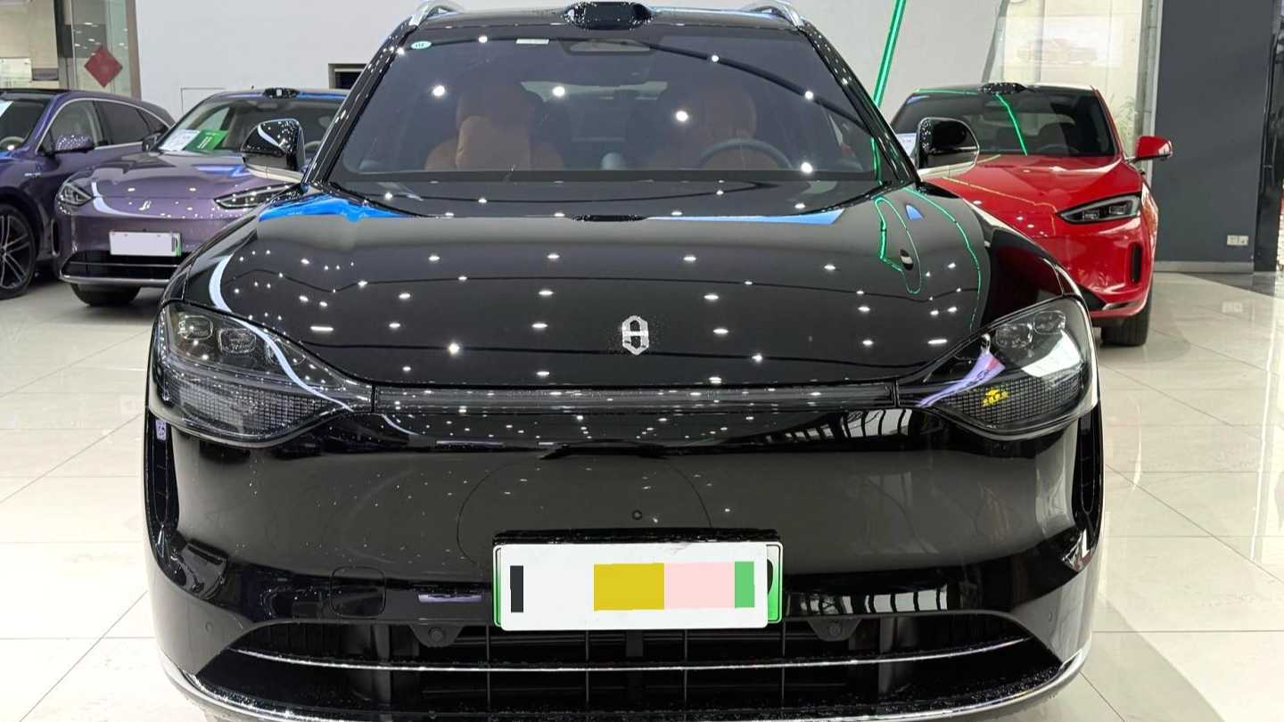 AITO M9 2025 Extended Range Ultra Edition 52kWh 6-seater Edition