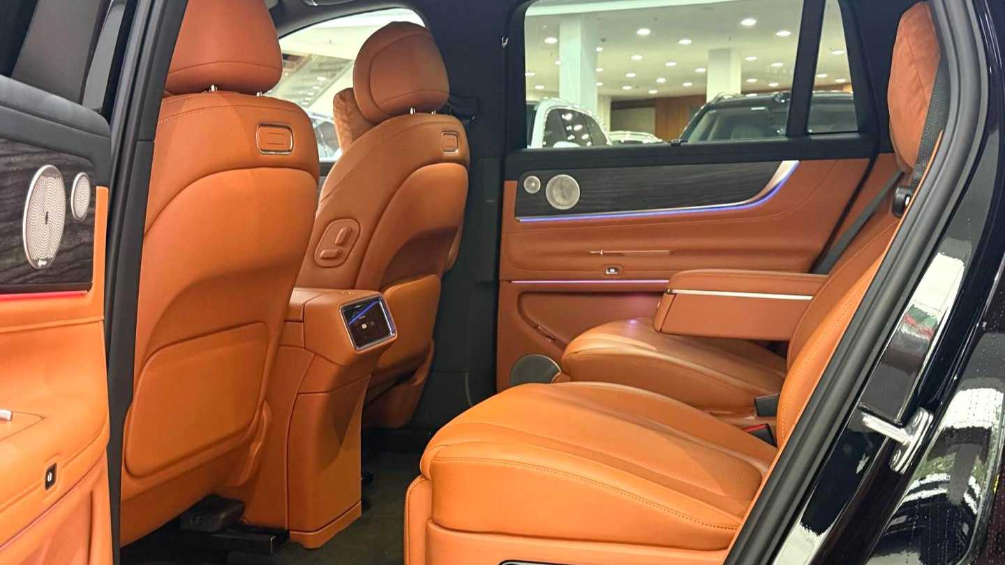 AITO M9 2025 Extended Range Ultra Edition 52kWh 6-seater Edition