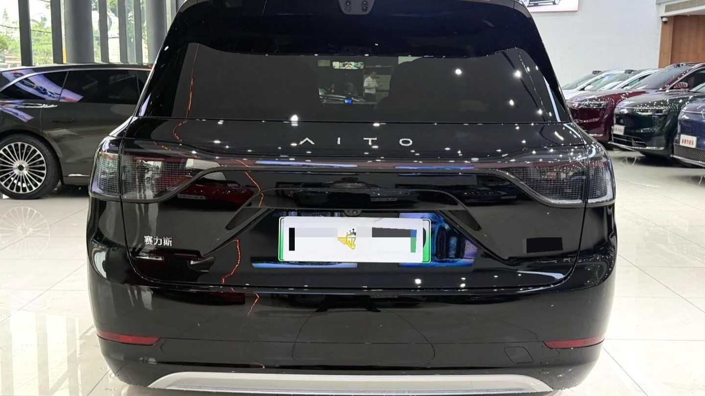 AITO M9 2025 Extended Range Ultra Edition 52kWh 6-seater Edition
