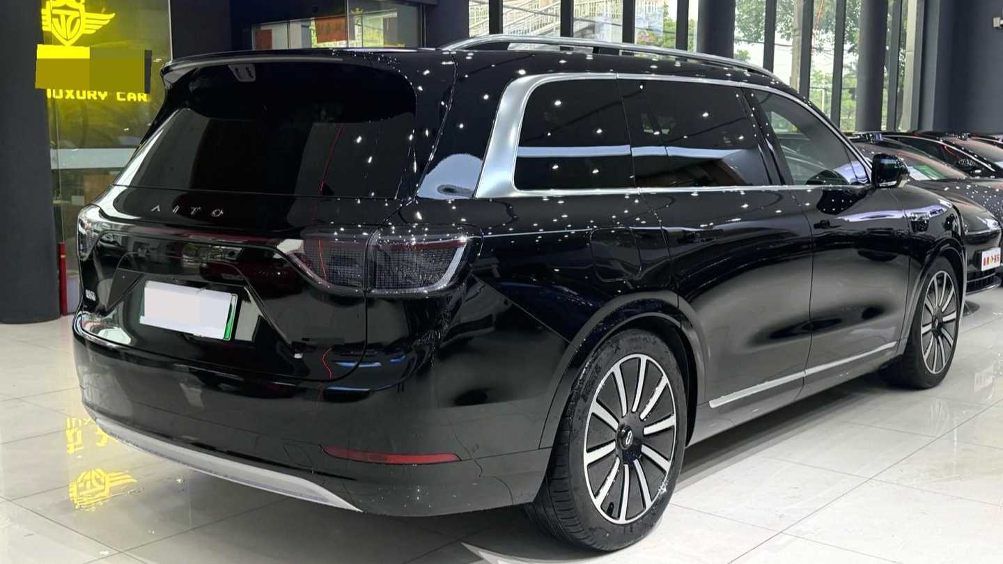 AITO M9 2025 Extended Range Ultra Edition 52kWh 6-seater Edition