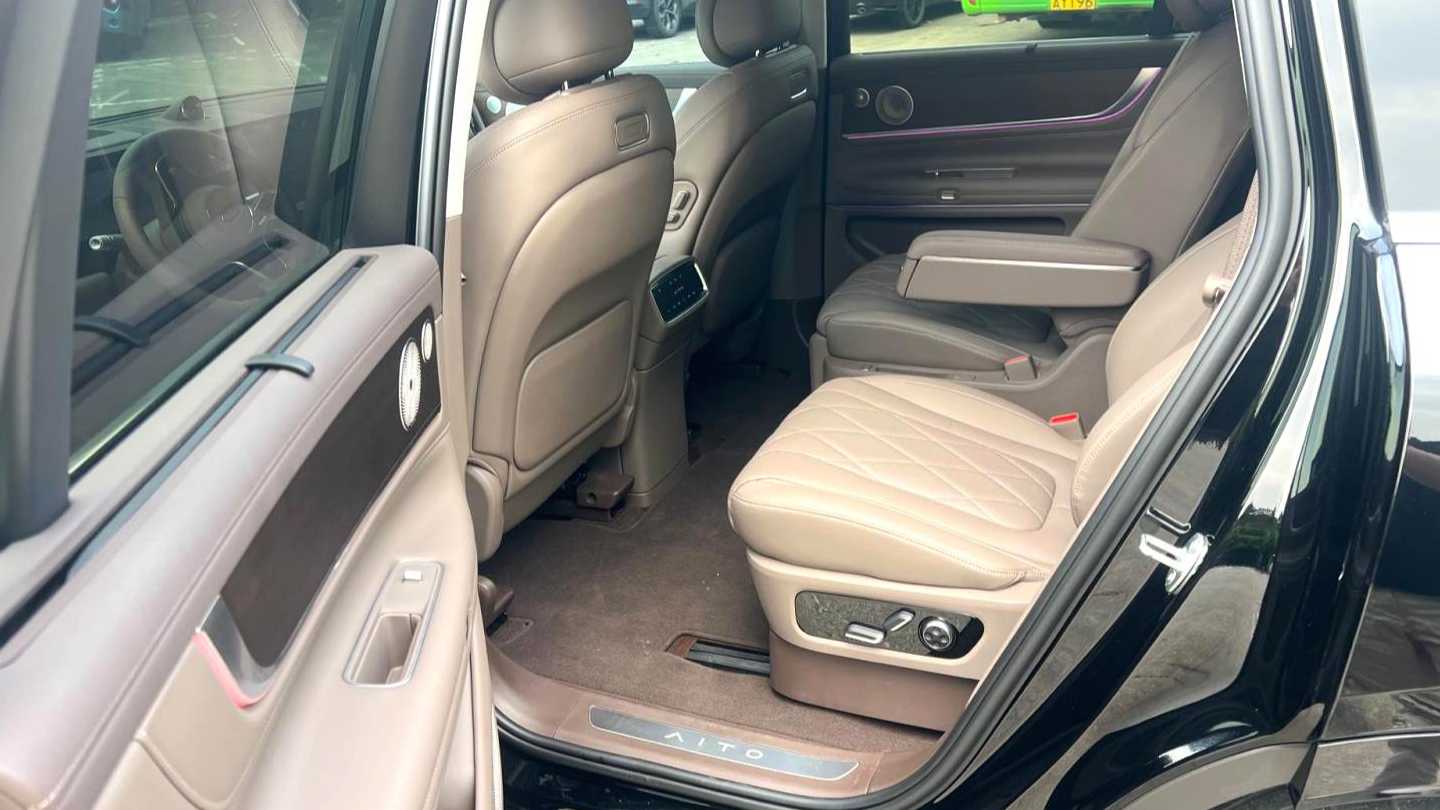 AITO M9 2025 Pure electric Ultra version 100kWh 6-seater version