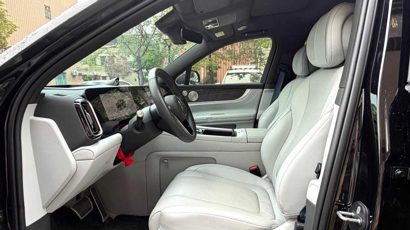 AITO M9 2025 Pure electric Ultra version 100kWh 6-seater version