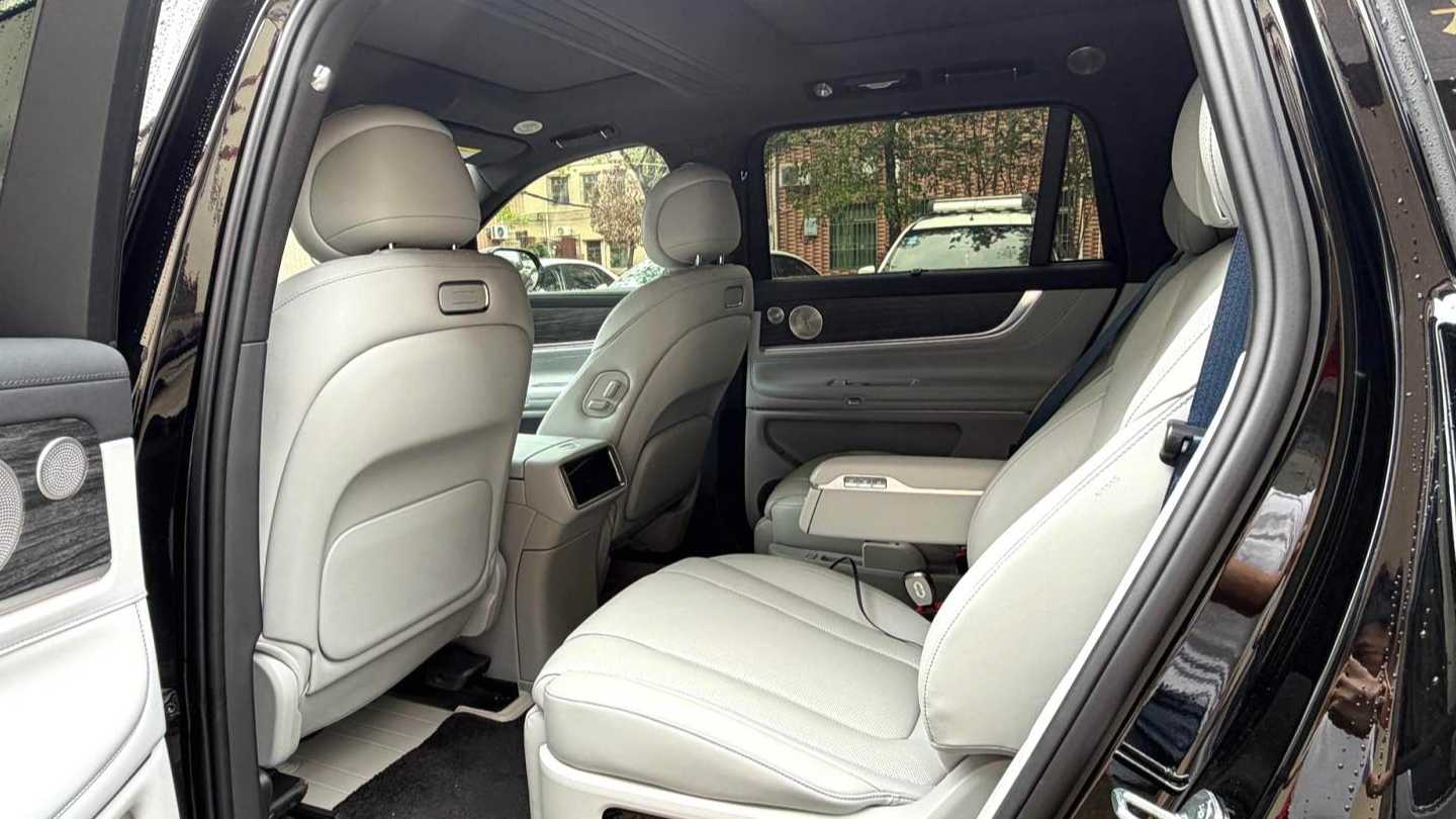 AITO M9 2025 Pure electric Ultra version 100kWh 6-seater version