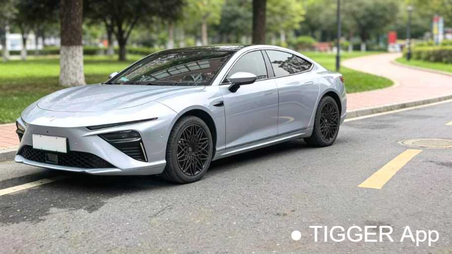 NETA S 2024 Pure electric 520km rear wheel drive AR-HUD version