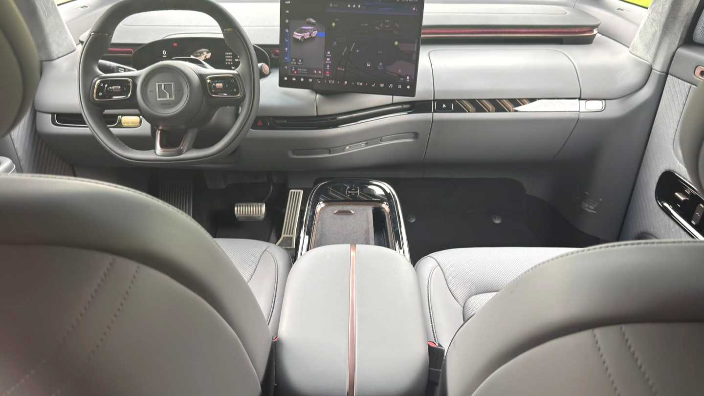 ZEEKR MIX 2025 Intelligent Driving Edition
