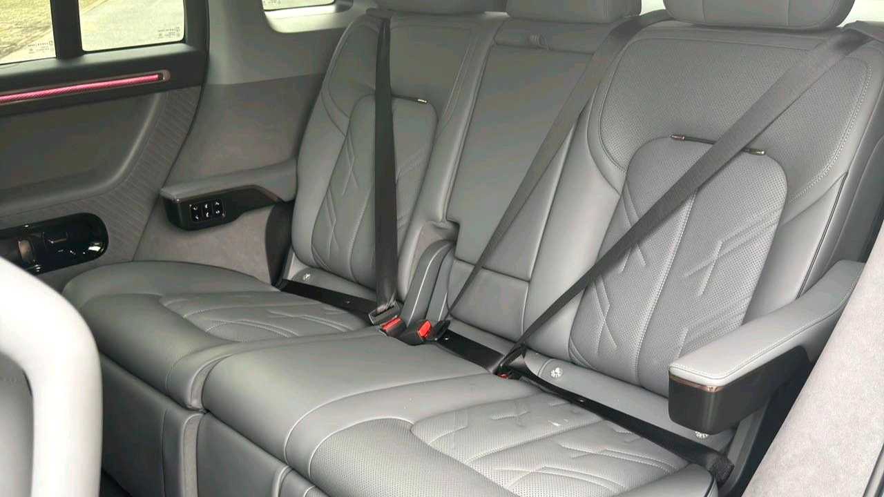 ZEEKR MIX 2025 Intelligent Driving Edition