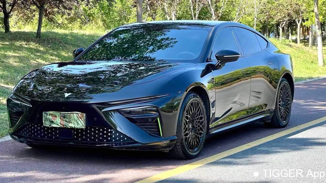NETA S 2022 Pure electric 650km four-wheel drive Yaoshi Edition
