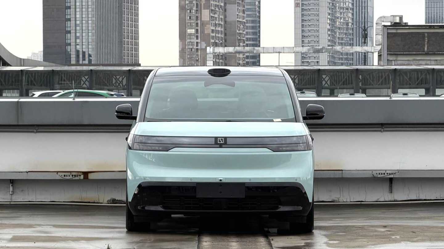 ZEEKR MIX 2025 Intelligent Driving Edition