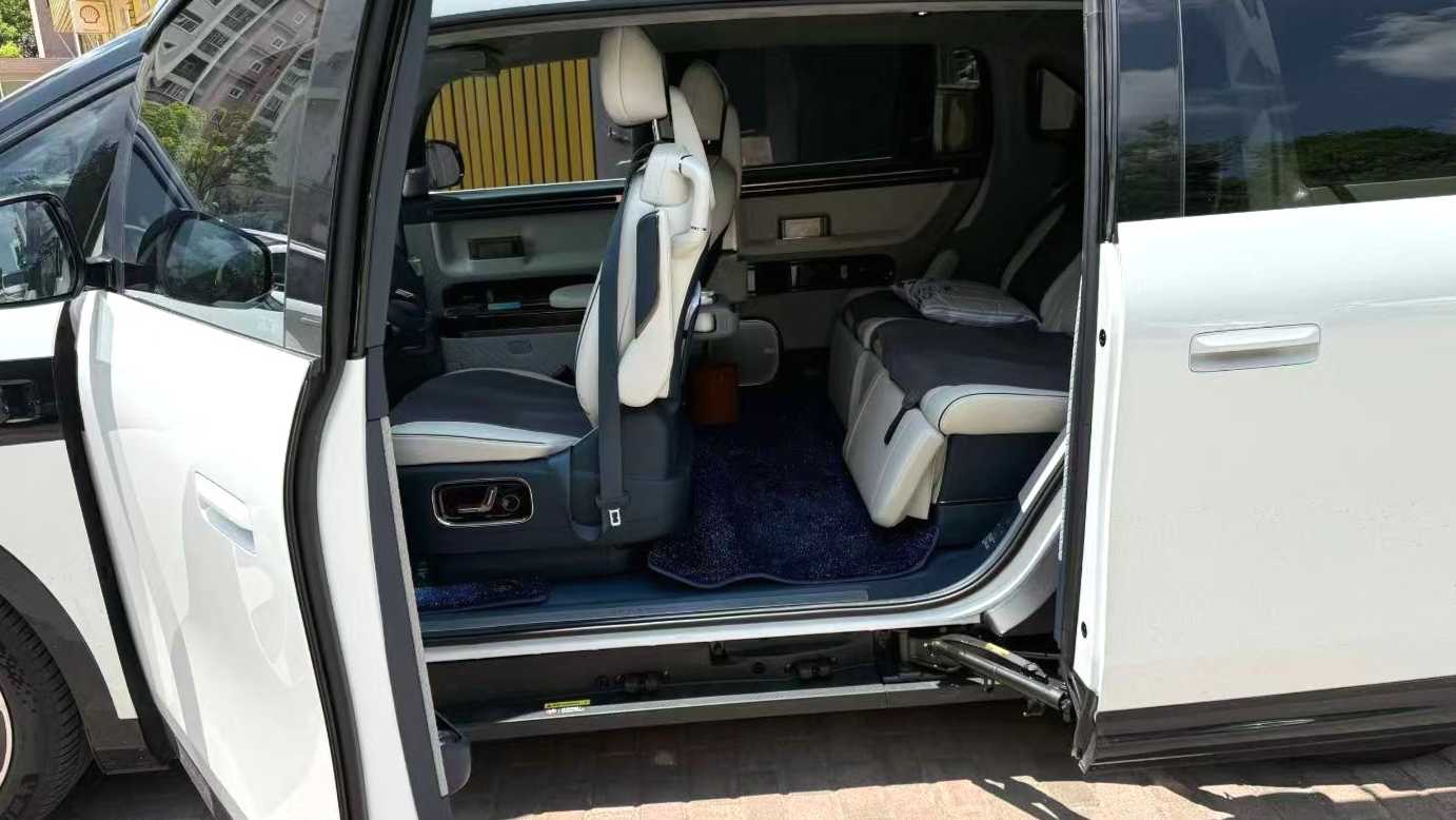 ZEEKR MIX 2025 Intelligent Driving Edition