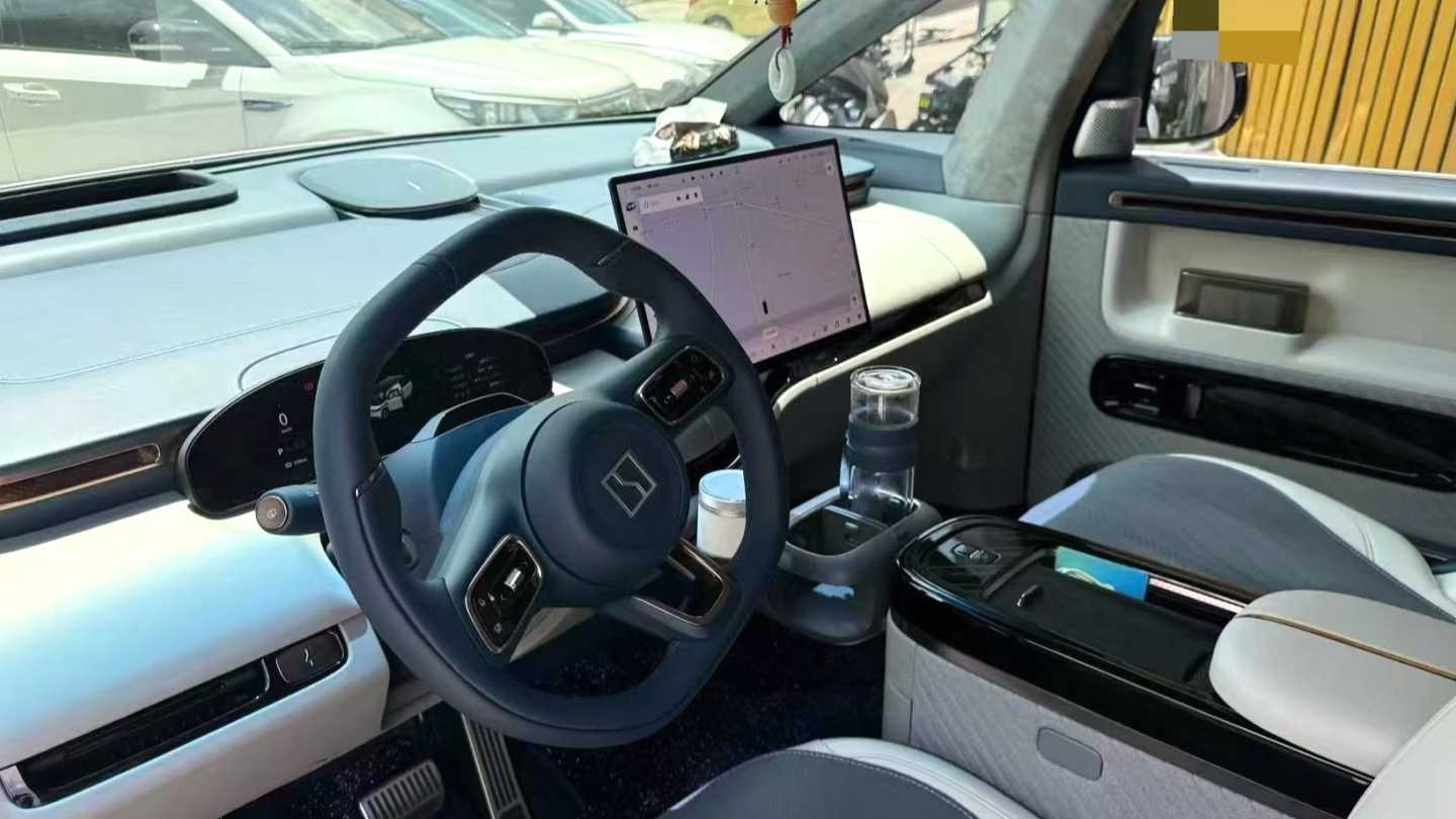 ZEEKR MIX 2025 Intelligent Driving Edition