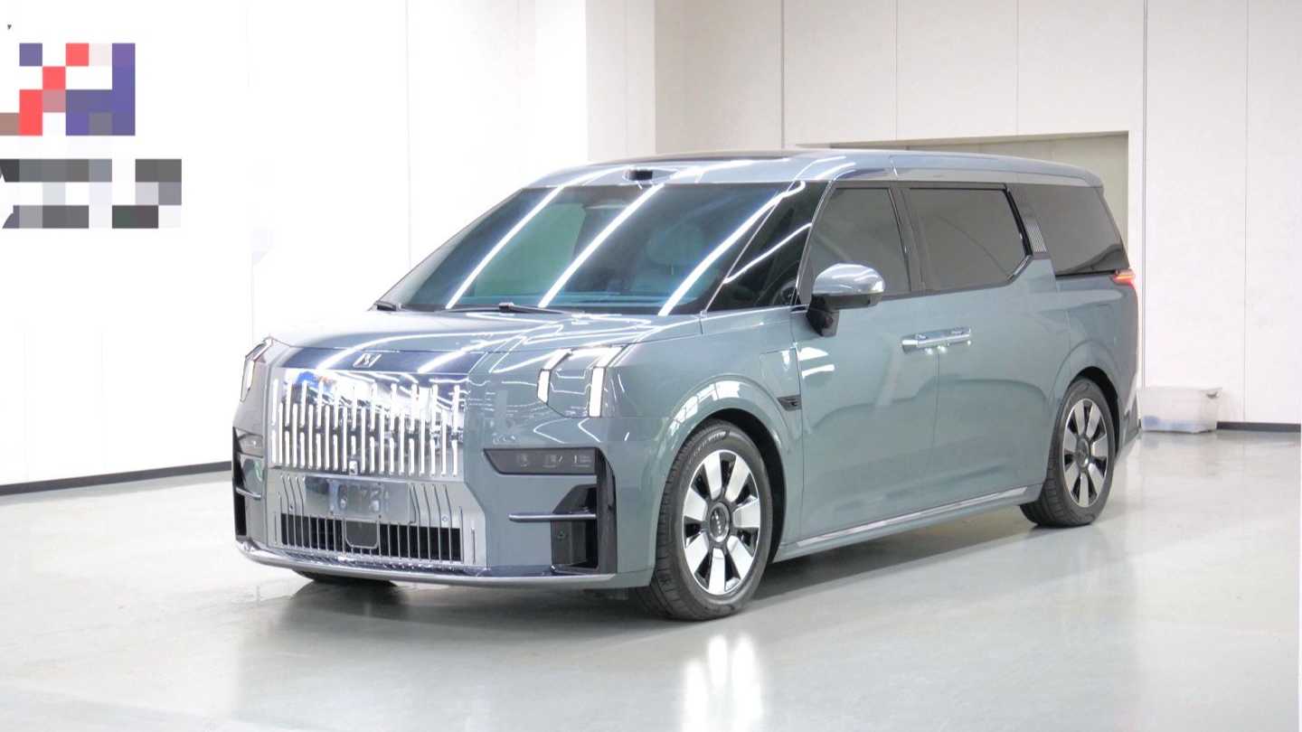 ZEEKR 009 2024 Six seat executive version four-wheel drive 108kWh