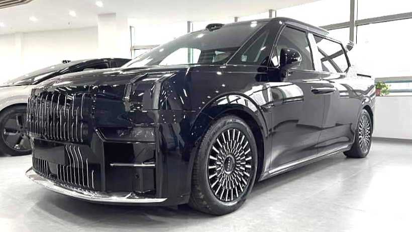 ZEEKR 009 2024 Six seat executive version four-wheel drive 108kWh