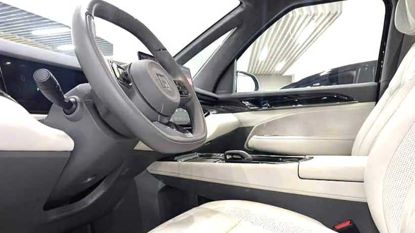 ZEEKR 009 2024 Six seat executive version four-wheel drive 108kWh